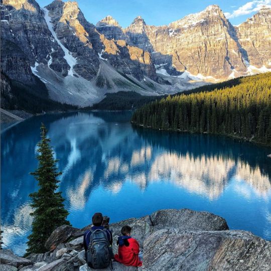 insta photo Alberta Canada Moraine Lake travel